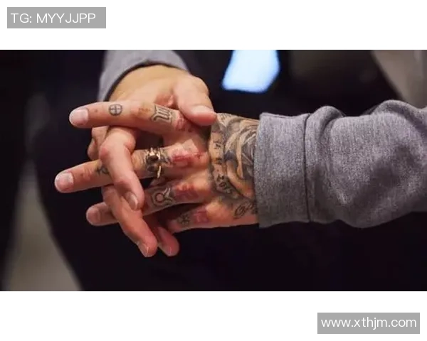 足球明星手背纹身艺术揭秘展现个性与信仰的独特魅力