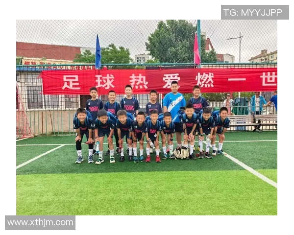 足球明星的儿女们如何在绿茵场外快乐成长的日常生活揭秘